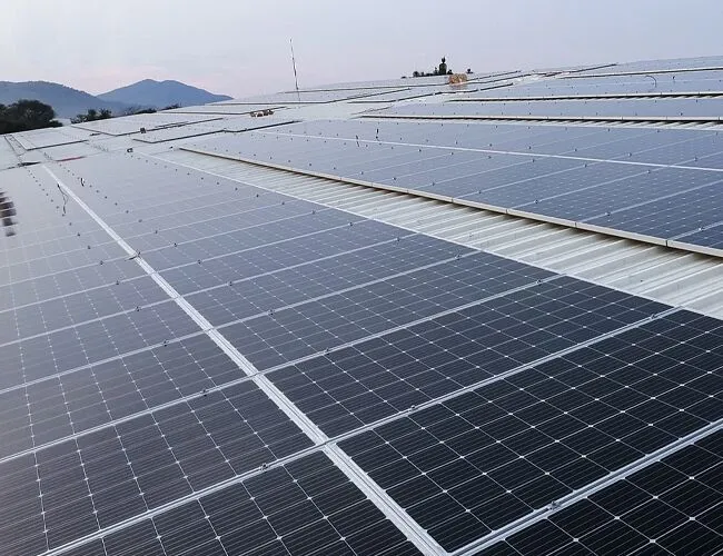 Nos dedicamos a la comercialización de equipos de aire acondicionado de precisión y sistemas de energía ininterrumpible UPS, así como servicios de ingeniería para el desarrollo de proyectos, instalación y mantenimiento preventivo y correctivo de los mismos.